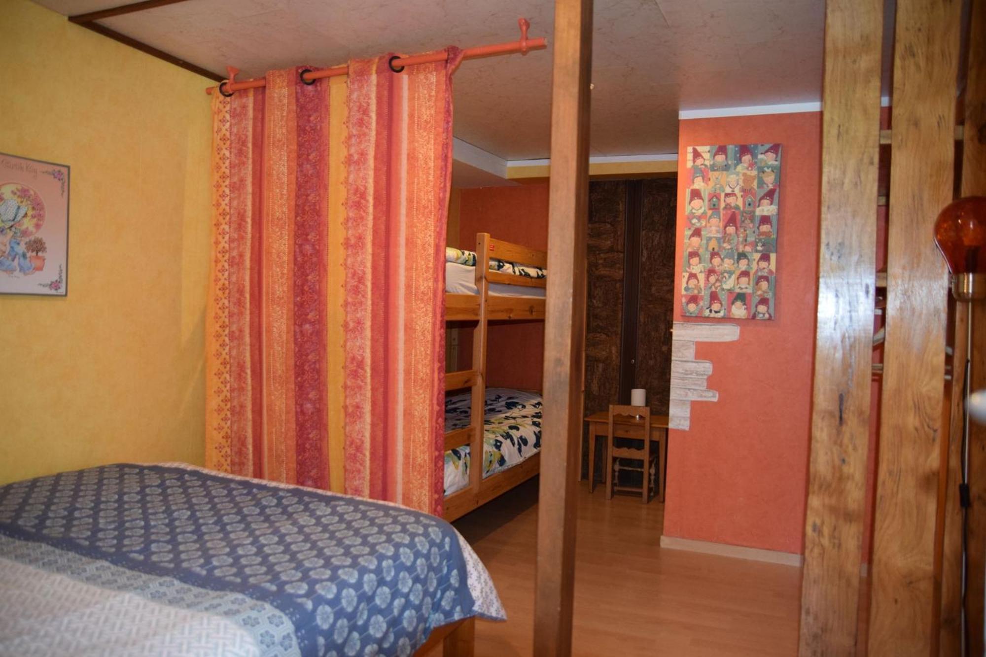 Vacance Conviviales Dans Les Vosges 8 Gites Ban-de-Sapt Quarto foto